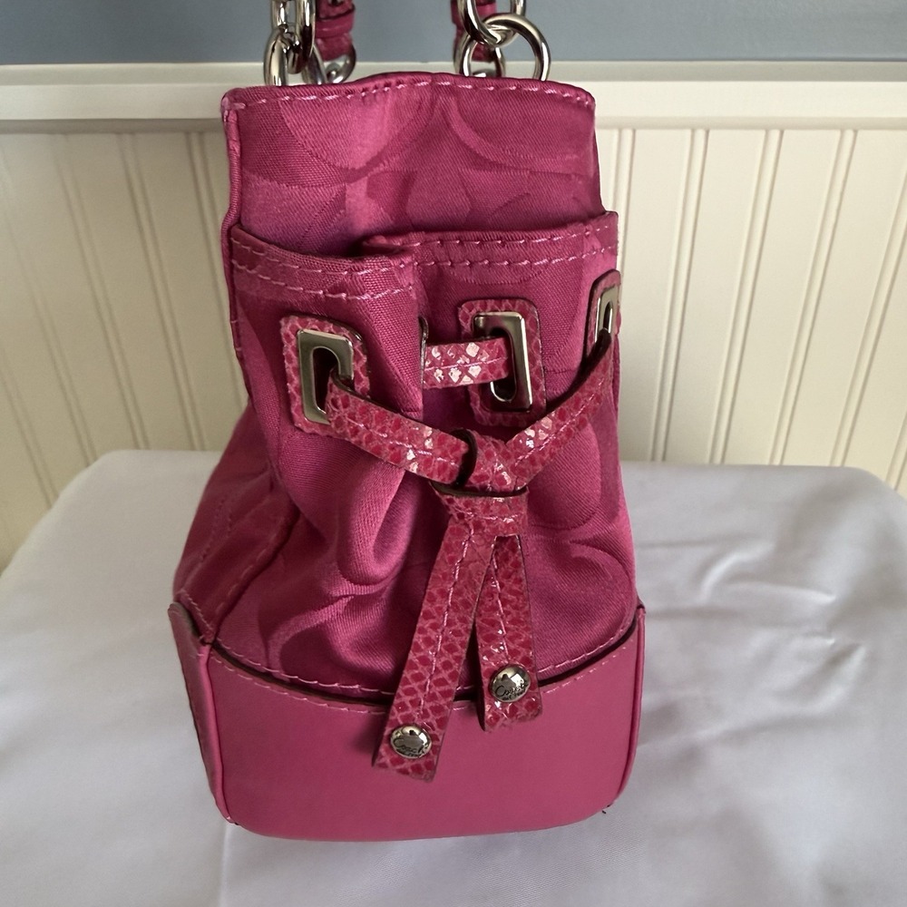 COACH Peyton Tote Bag Purse Signature Hot Pink Y2K Snakeskin Embossed Leather - Picture 8 of 16